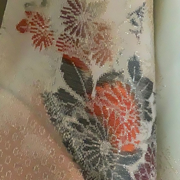 Kimono=traditional - Picture 7 of 7